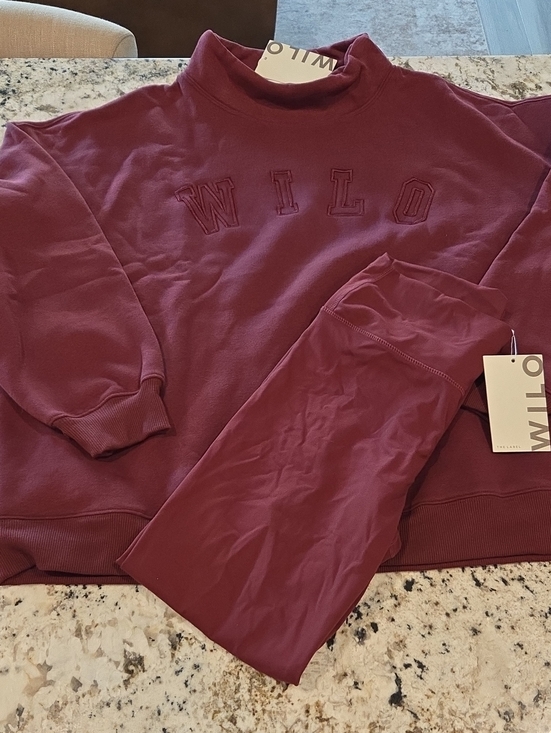 Wilo The Label Other - Wilo The Label Womens 2 Piece Burgundy Sweatshirt And Legging Set